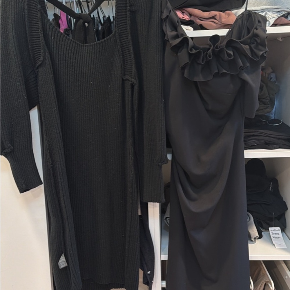 Dresses - Picture 8 of 15